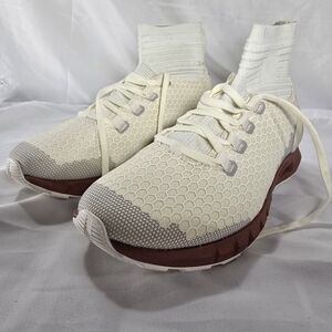 Under Armour Cream and Gray Athletic Shoes